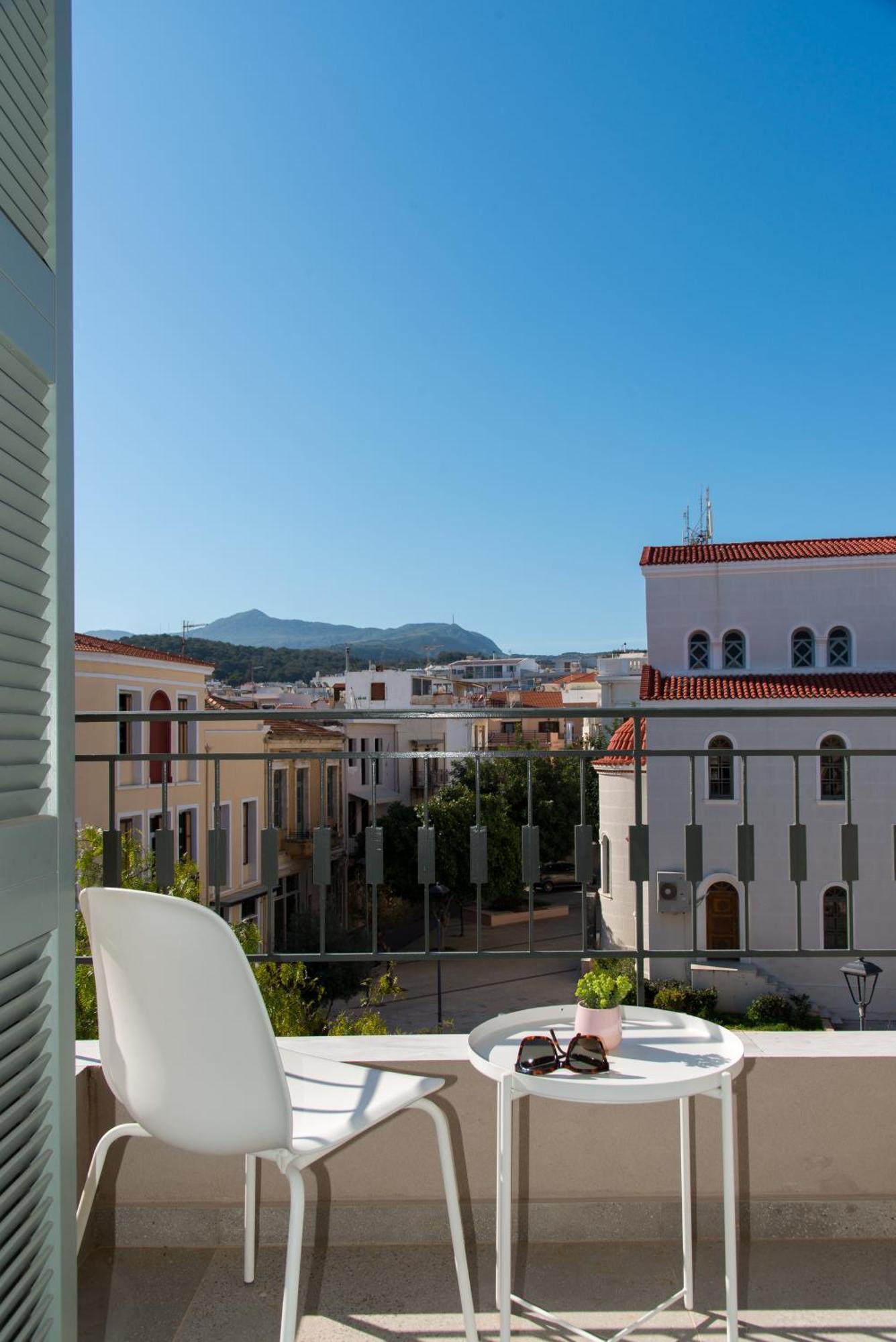The Met Suite 3, Elegant Stay Centrally In Rethymno! Εξωτερικό φωτογραφία